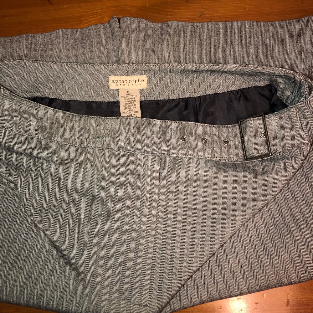 Apostrophe pencil skirt